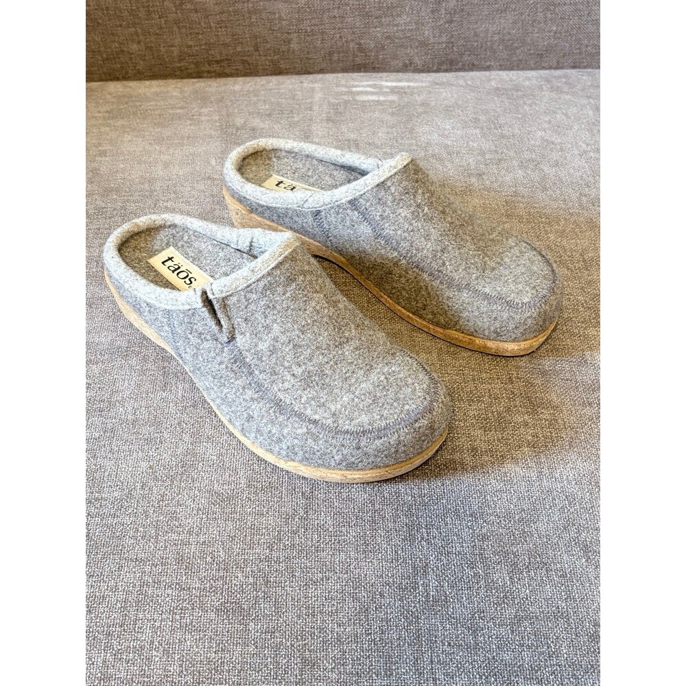 Taos Grey Wool Slip on clogs women size 9